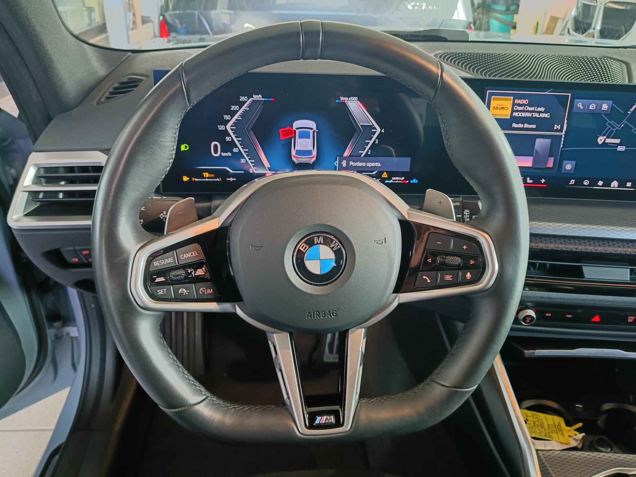 BMW 330i Touring XDrive MSport Auto - immagine 11