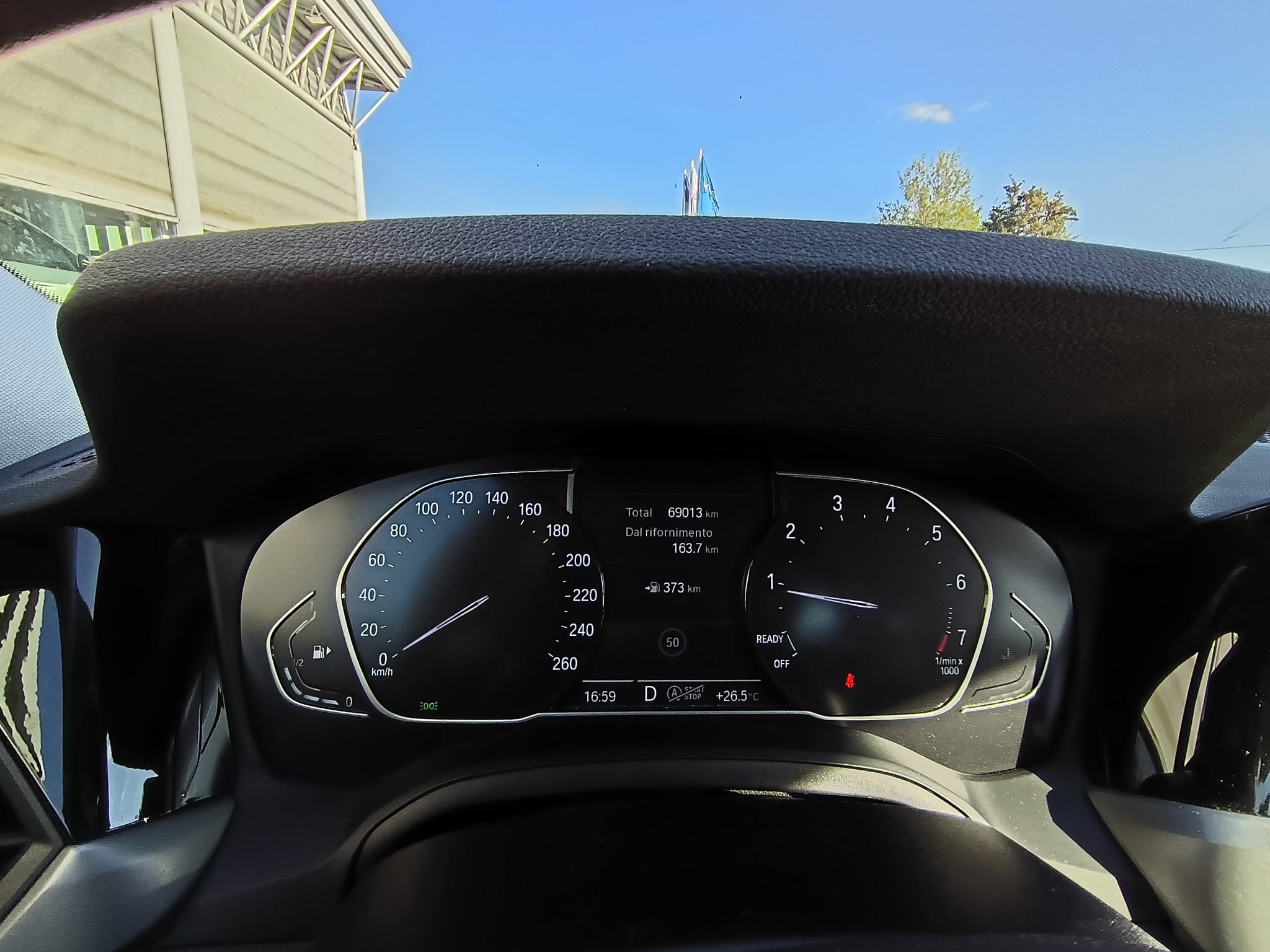 BMW 318i Business Advantage auto - immagine 17