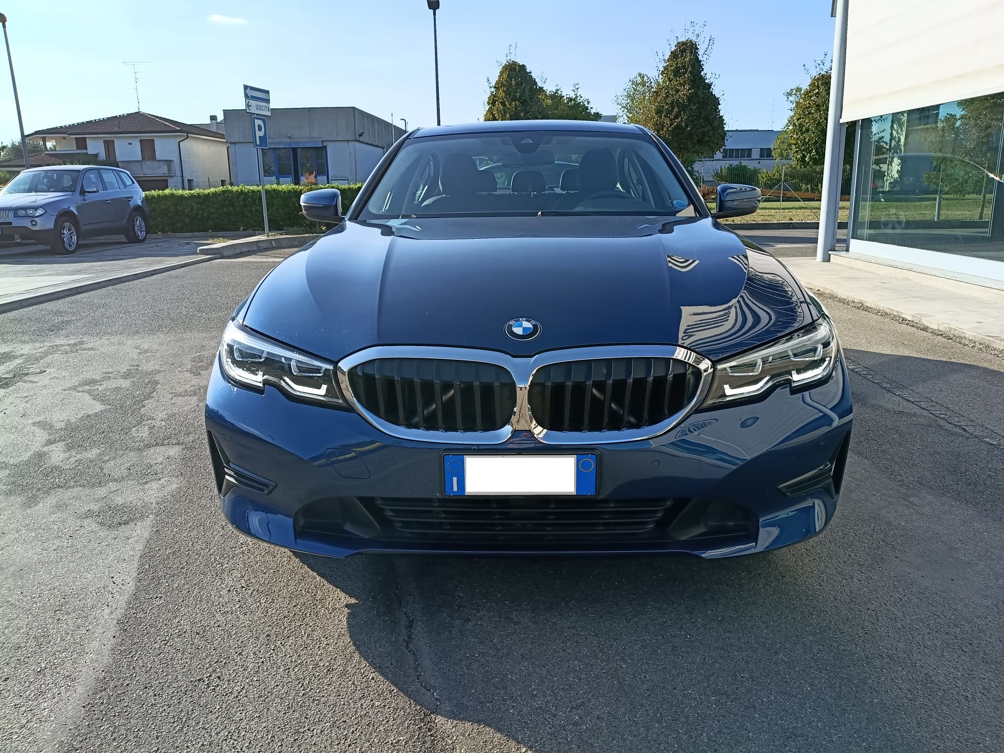 BMW 318i Business Advantage auto - immagine 2